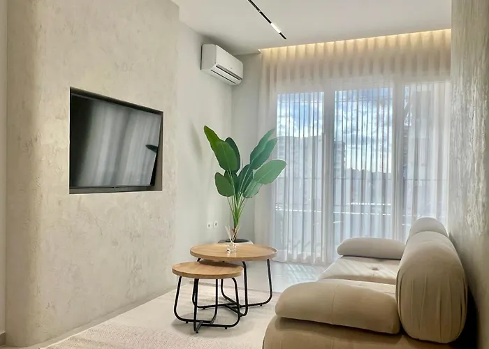 Noor In Center * Tirana